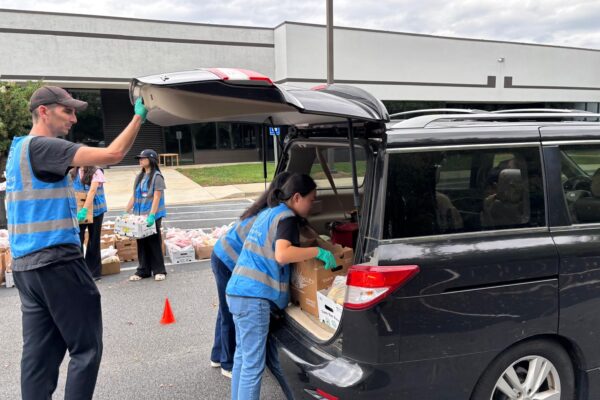 FS Duluth mobile pantry loading trunk 20240928