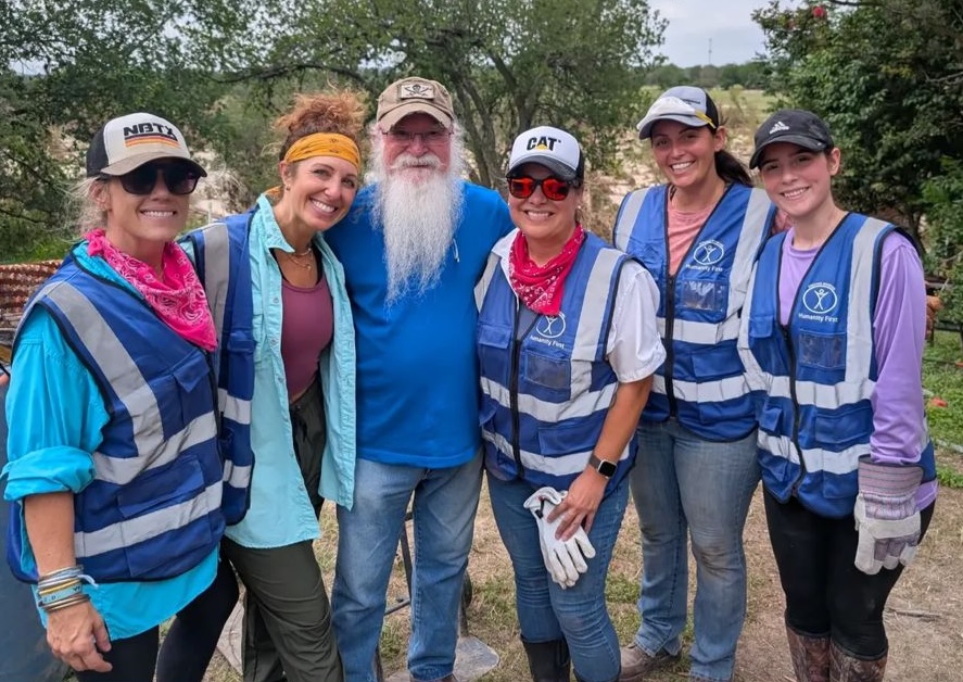 DR Texas Floods 20250720 FTW teachers with Mike